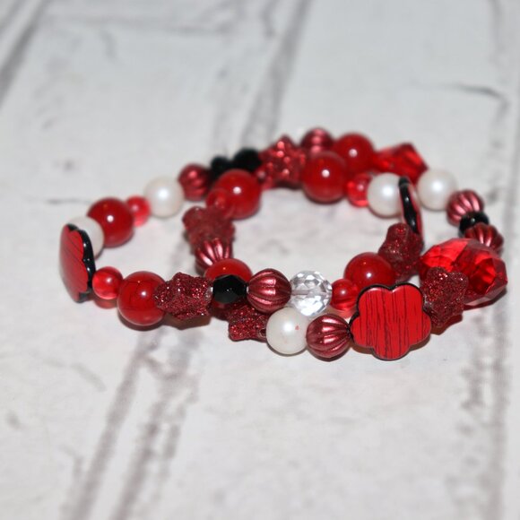 Beautiful mixed beaded red NWOT bracelet set 7" - Picture 3 of 5
